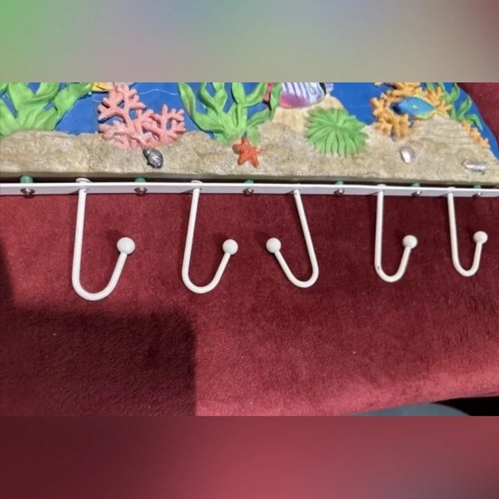 Rack Towel/Coats Wall Mount 5 Hooks. Sealife Multicolor Undersea Fish Nautica